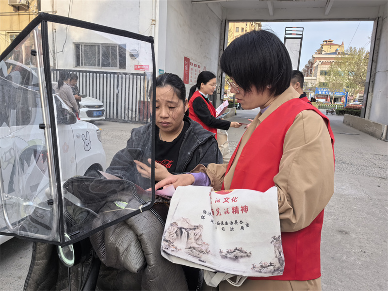 反走私进社区1.jpg