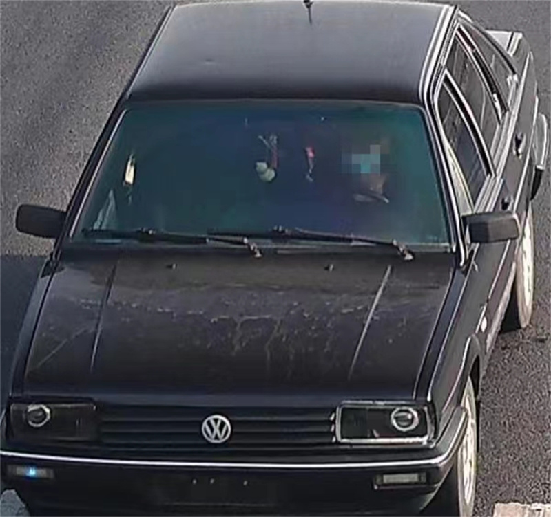 盗窃汽车.jpg