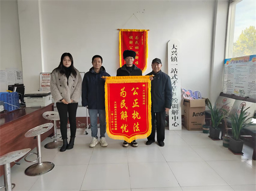 CE61046A@DA563F55.9514C567.jpg