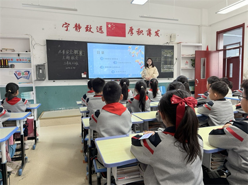 1764119820475918.jpg 微信图片_20251126090153_223_53.jpg