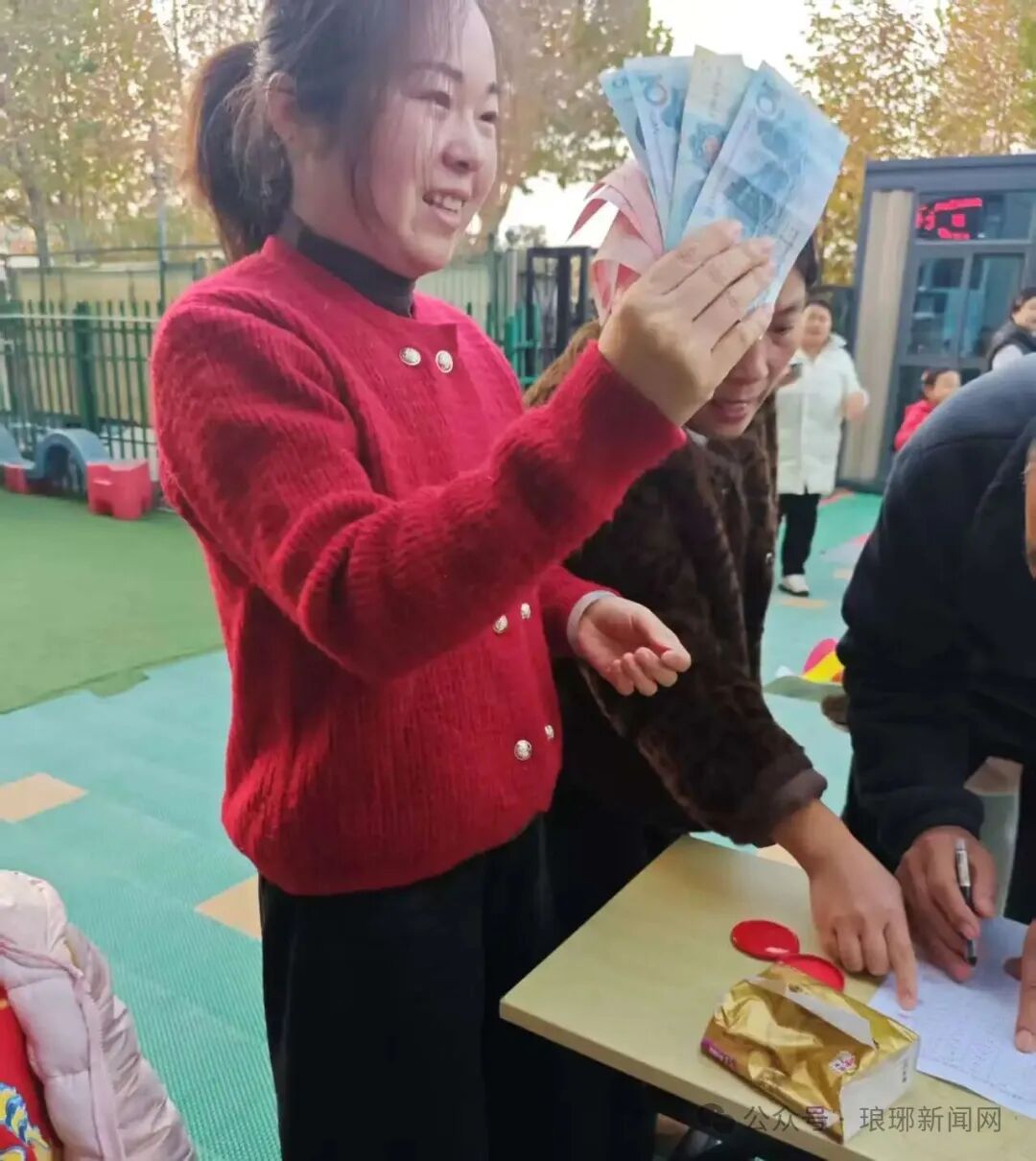 1764379125243961.jpg 640 (1).jpg