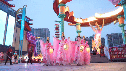 1768008656197471.gif 640 (1).gif