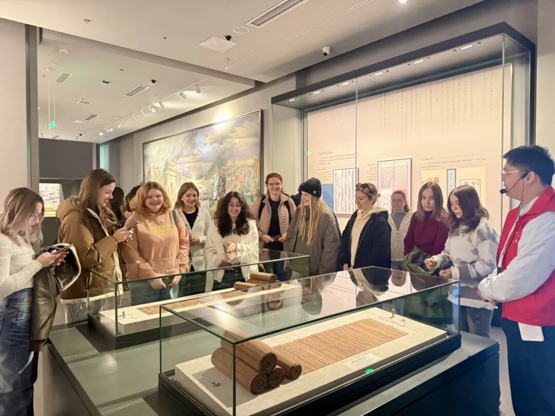 1768181988448715.jpg 640 (20).jpg